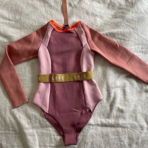 Love stories swimclub x HM